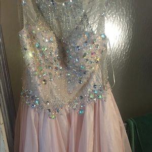 Beautiful pink sequined prom /homecoming dress